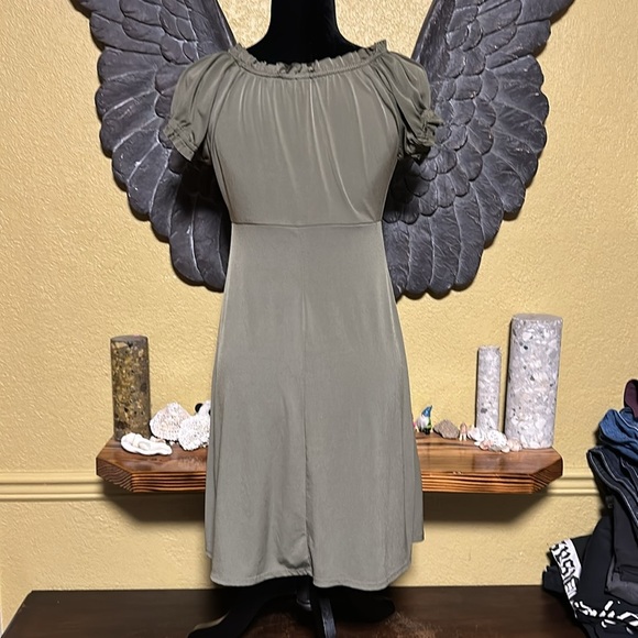 Jessica Dress With Ruffles - Picture 5 of 7